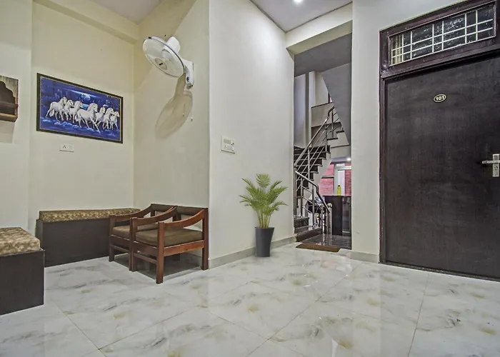 Capital O Apple Inn Jaipur